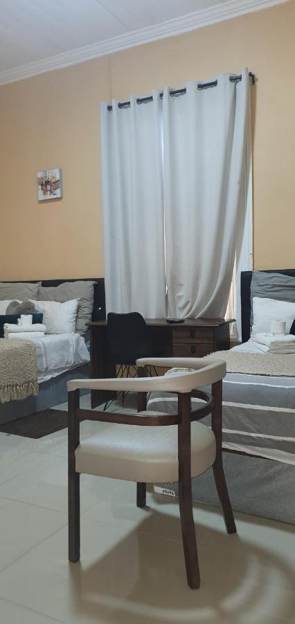 Helpful Lodge Cape Town Ngoại thất bức ảnh