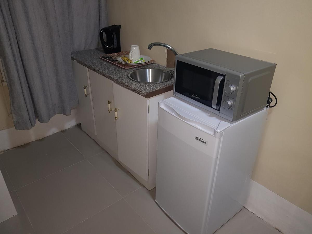 Helpful Lodge Cape Town Ngoại thất bức ảnh